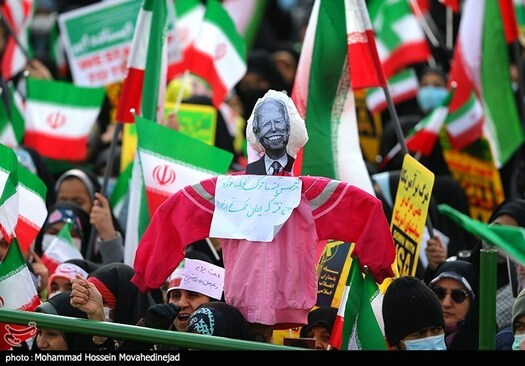 طرحی از بایدن در راهپیمایی ۲۲ بهمن