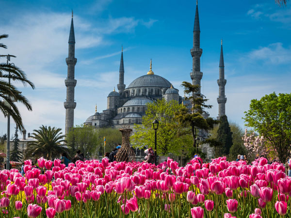 محدودیت اقامت توریستی