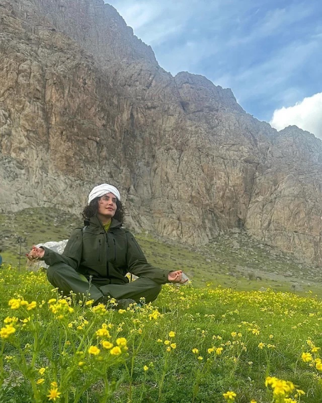 الناز