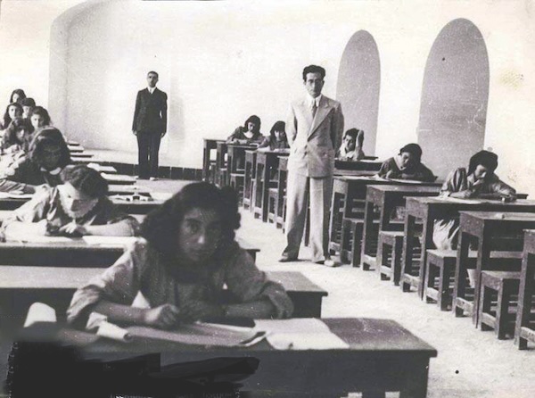 قاب تاریخ مدرسه دخترانه
