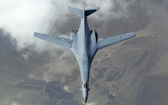 B-1 لنسر