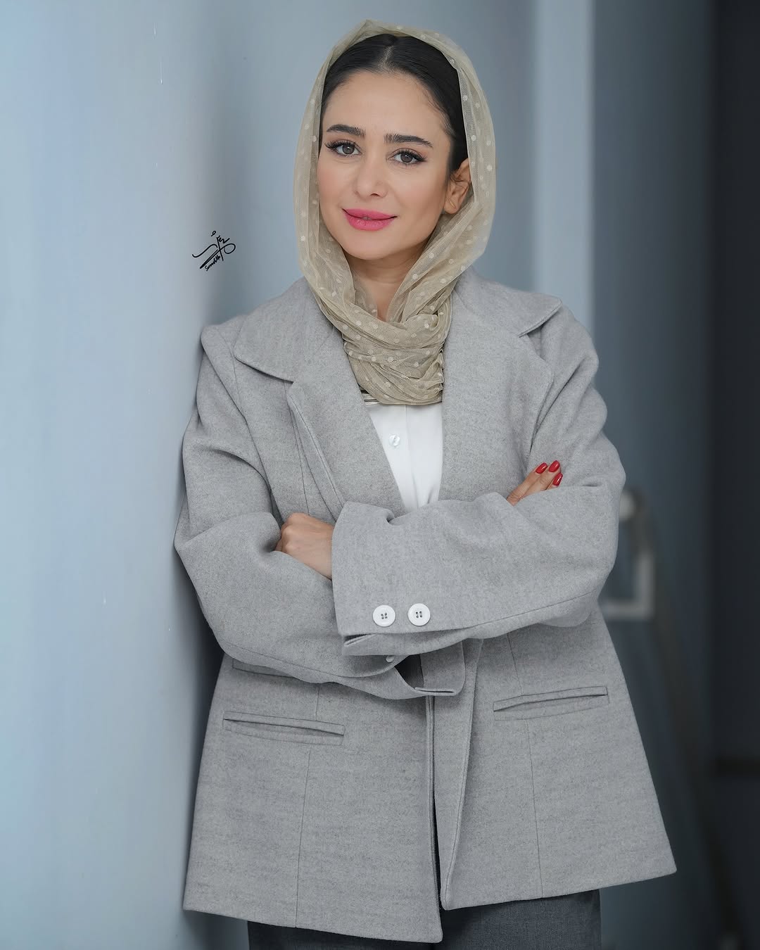 الناز حبیبی جان سخت