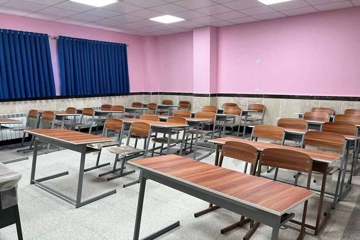 تعطیلی امتحانات مدارس خوزستان به دلیل طوفان گرد و خاک