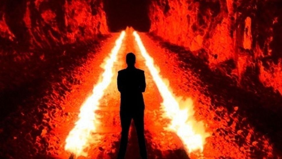 جهنم شبیهسازی شده برای ترساندن نیست/ چرا عدهای از بازسازی «قیامت» میترسند؟/ اینجا مردم مواجهه با نکیر و منکر و عبور از پل صراط را تجربه میکنند