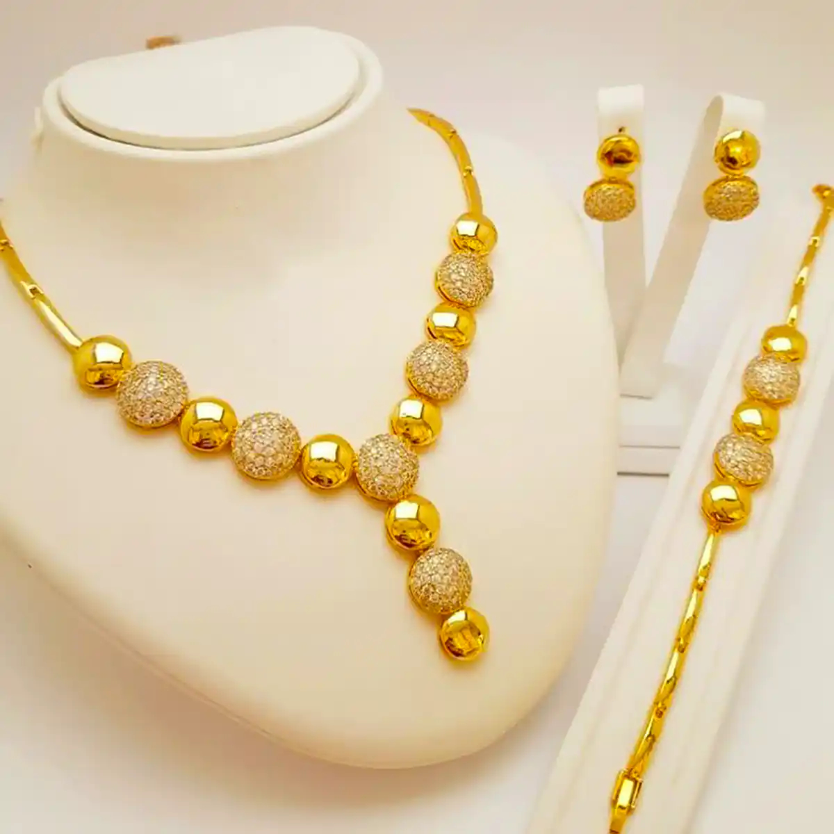 سرویس طلا ترند عروس