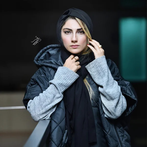 بیوگرافی محیا دهقانی