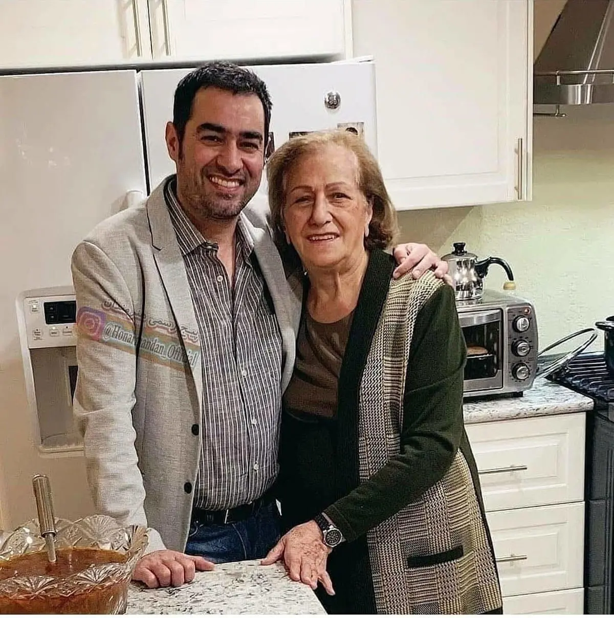 تصویری از مادر شهاب حسینی در آمریکا | اقتصاد24