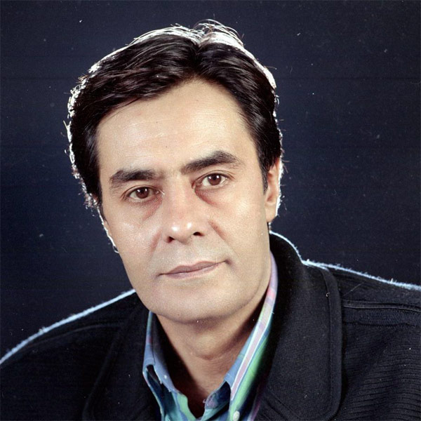 خسرو شکیبایی (مراد) از بازیگران سریال روزی روزگاری ۱۳۷۰