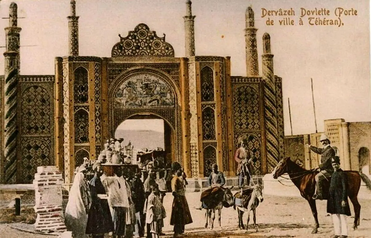 نمایی بی‌نظیر از دروازه دولت دوره قاجار