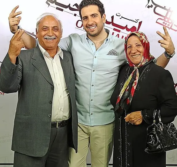 امیدحاجیلی