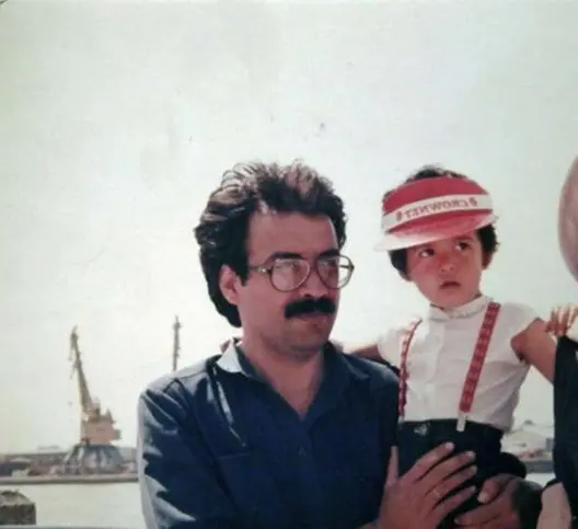 پندار اکبری
