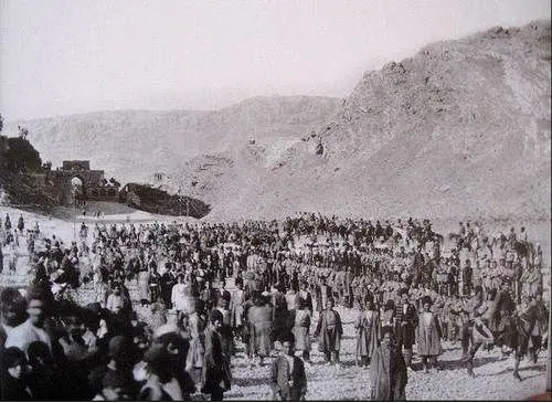 خرافات عجیب دوران قاجار؛ از زهره گرگ تا الماس کوه نور که داروی شاه بود