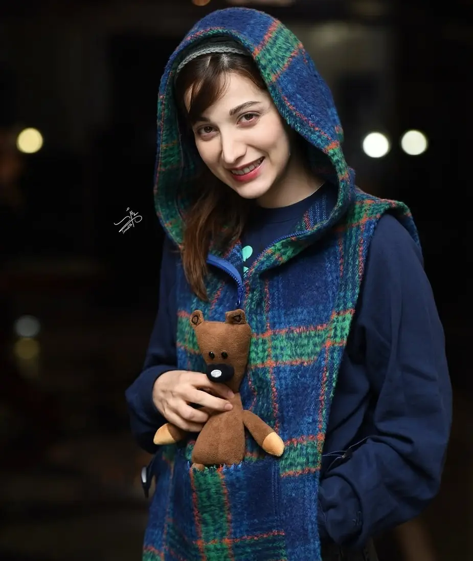 roshnk-grami-aaziz-at-roshanakgerami-roshnk-grami- (4)