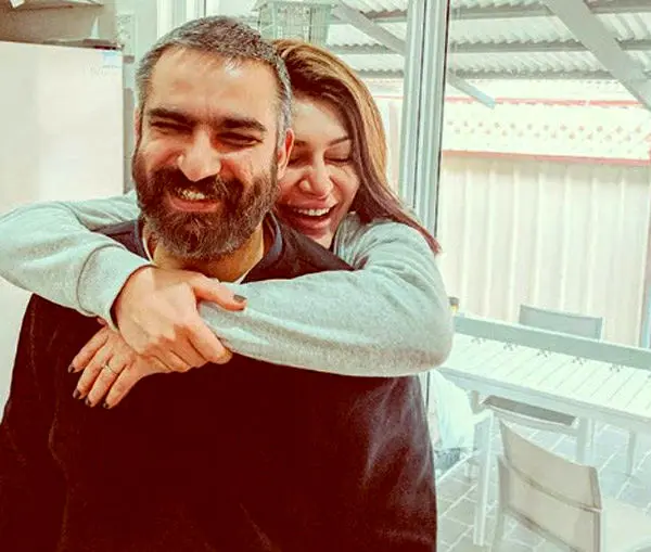 سروش هیچکس و همسرش