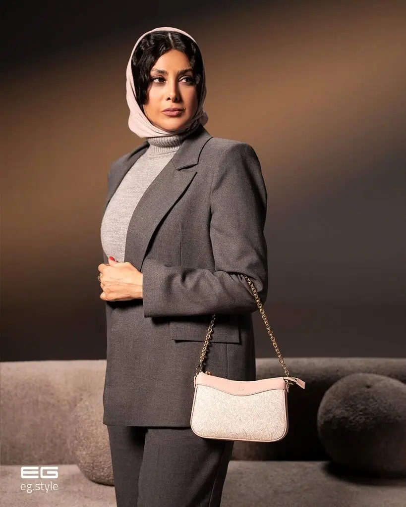استایل ساده آزاده صمدی