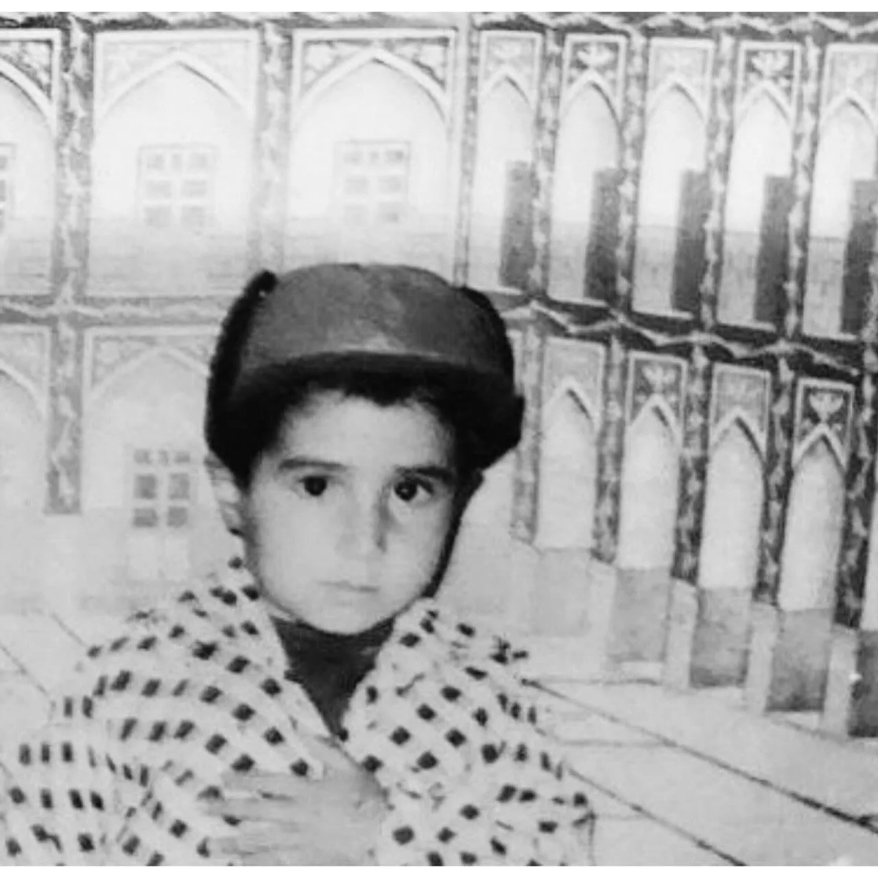 تصویر کودکی محمدرضا حیاتی