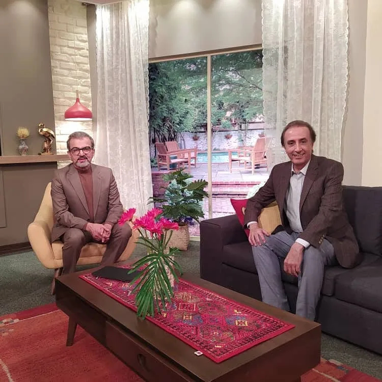 محمدرضا حیاتی در کنار هرمز شجاعی‌مهر