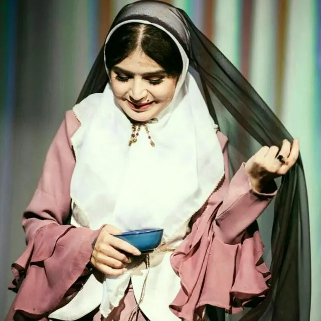 تینا عبدی