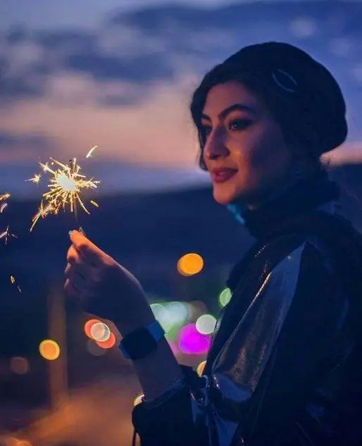 مریم مومن 