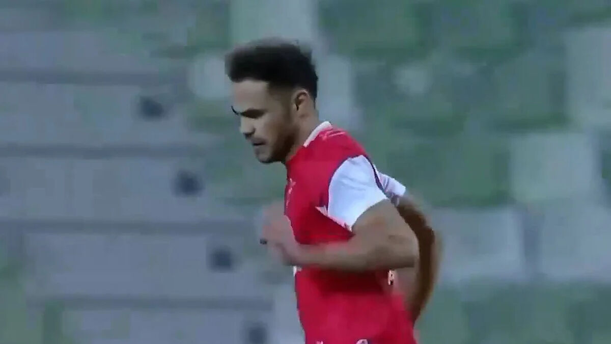 تکذیب جدایی اورونوف از پرسپولیس توسط حدادی