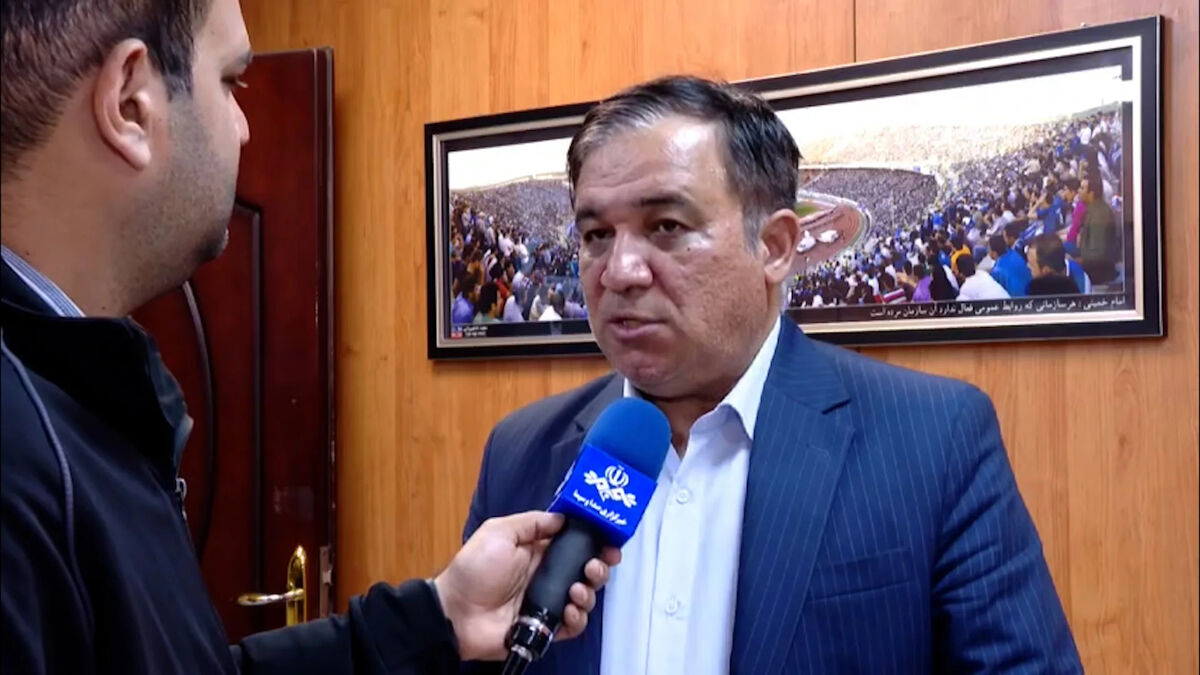 تاجرنیا: هیچکدام از بازیکنان خارجی استقلال جدا نمی شوند