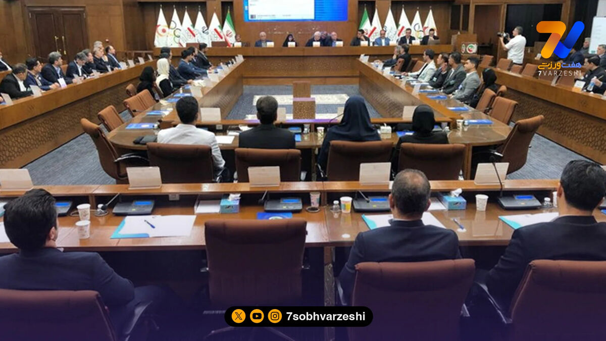 شوک به مجمع تکواندو؛ انصراف دسته‌جمعی کاندیداها و خروج اعتراضی فریبرز عسگری!