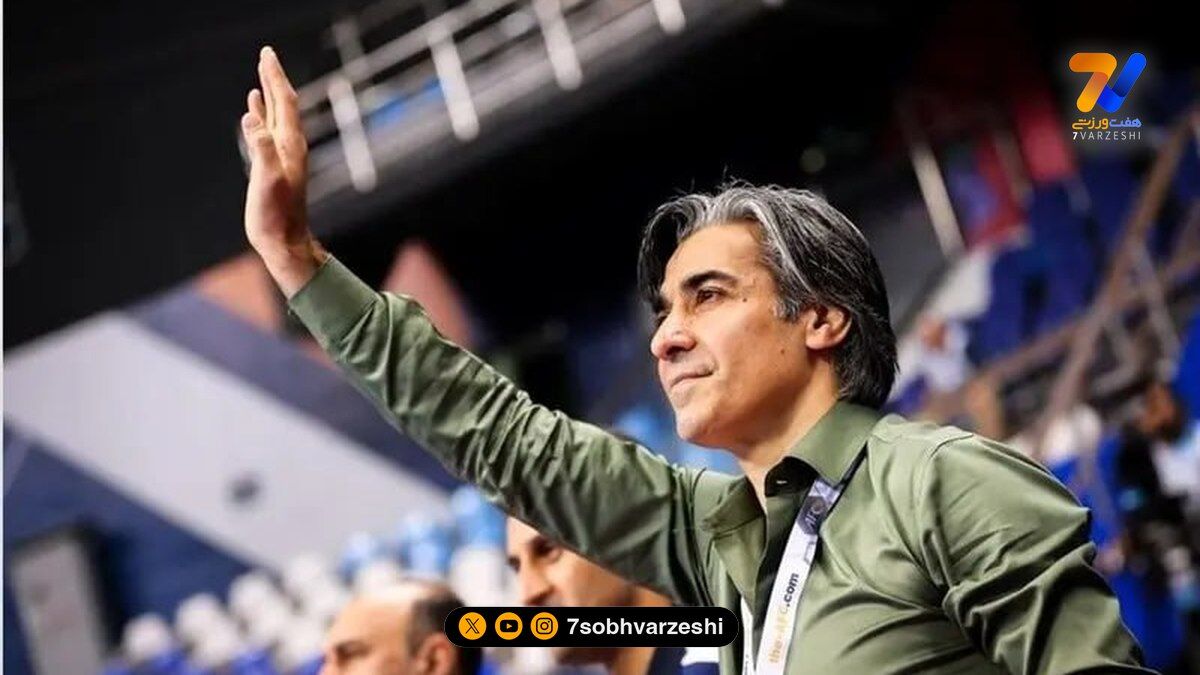 سارق، گوشی تلفن همراه سرمربی تیم ملی را پس داد!