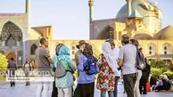اپراتور پمپ بنزین بسته ۱۰ هزار دلاری را به گردشگر خارجی بازگرداند