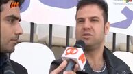 بنشین روی تیر دروازه و گذر عمر ببین