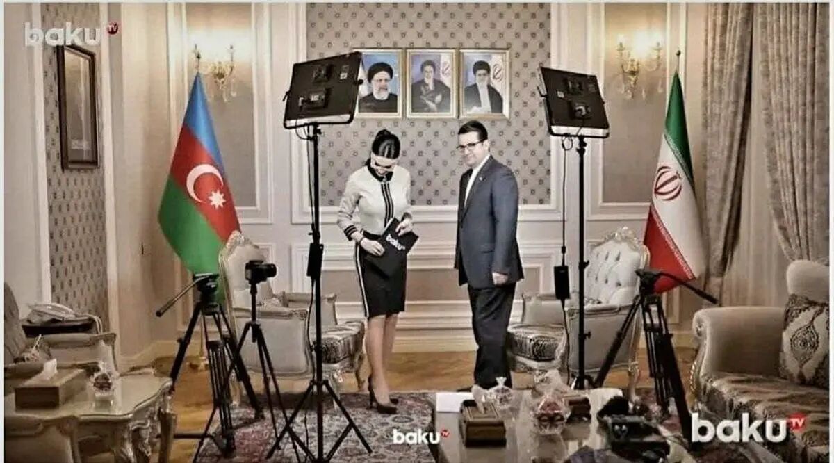 اقدام عجیب سفیر ایران در آذربایجان در گفتگو با خبرنگار زن+ عکس