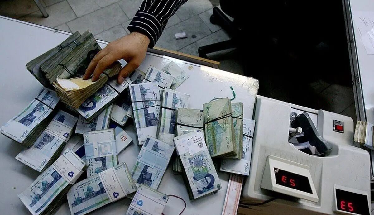 رقم عیدی و پاداش آخر سال کارمندان و بازنشستگان دولت اعلام شد