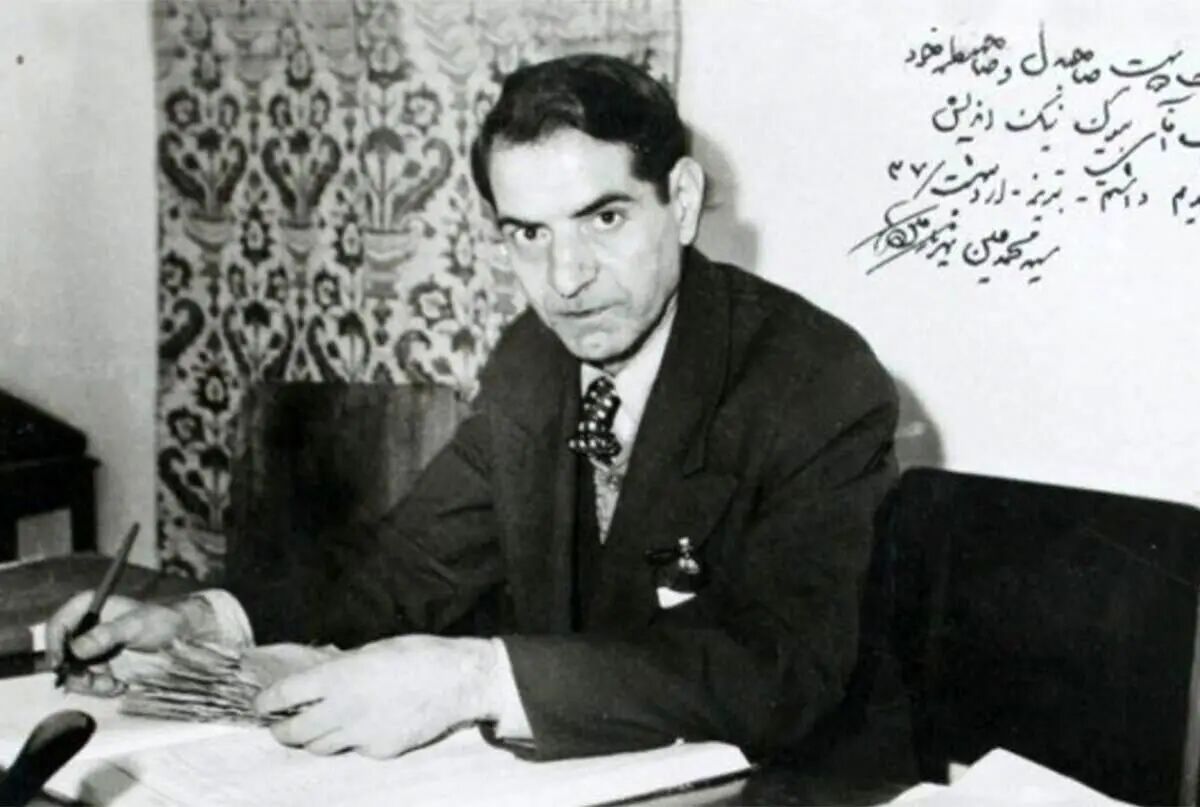 هیکل‌لی‌، ساققال‌لی تولستوی بابا!