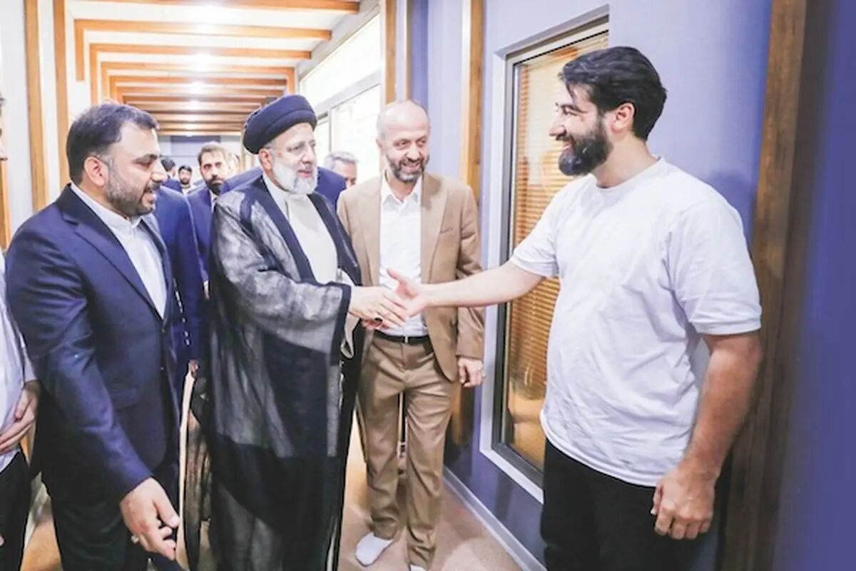 درباره حضور رئيسی در دفتر مرکزی «ایتا» و «باسلام» چه می‌دانیم؟