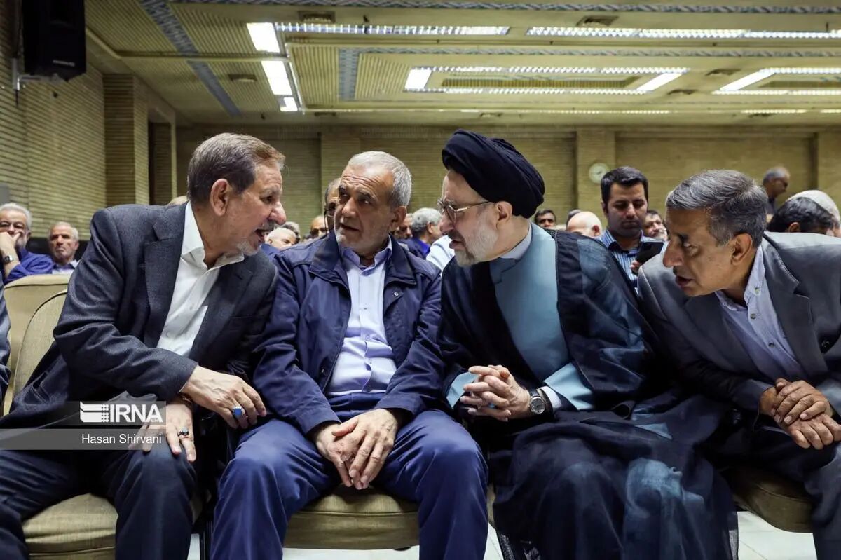 درخواست دفتر پزشکیان از انجمن‌های علمی، احزاب و سیاسیون
