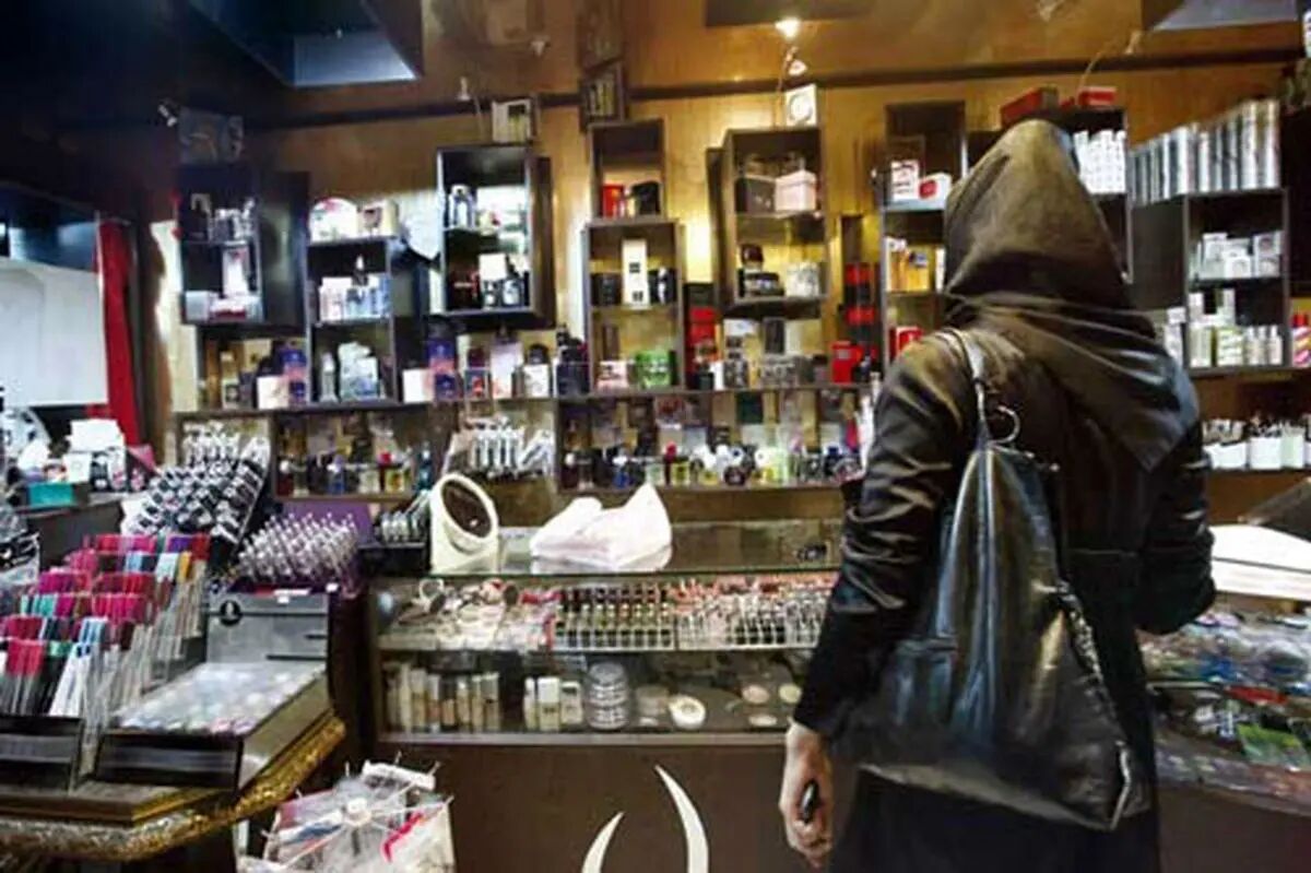محصولات غیر مجاز آرایش لب را در بازار بشناسید