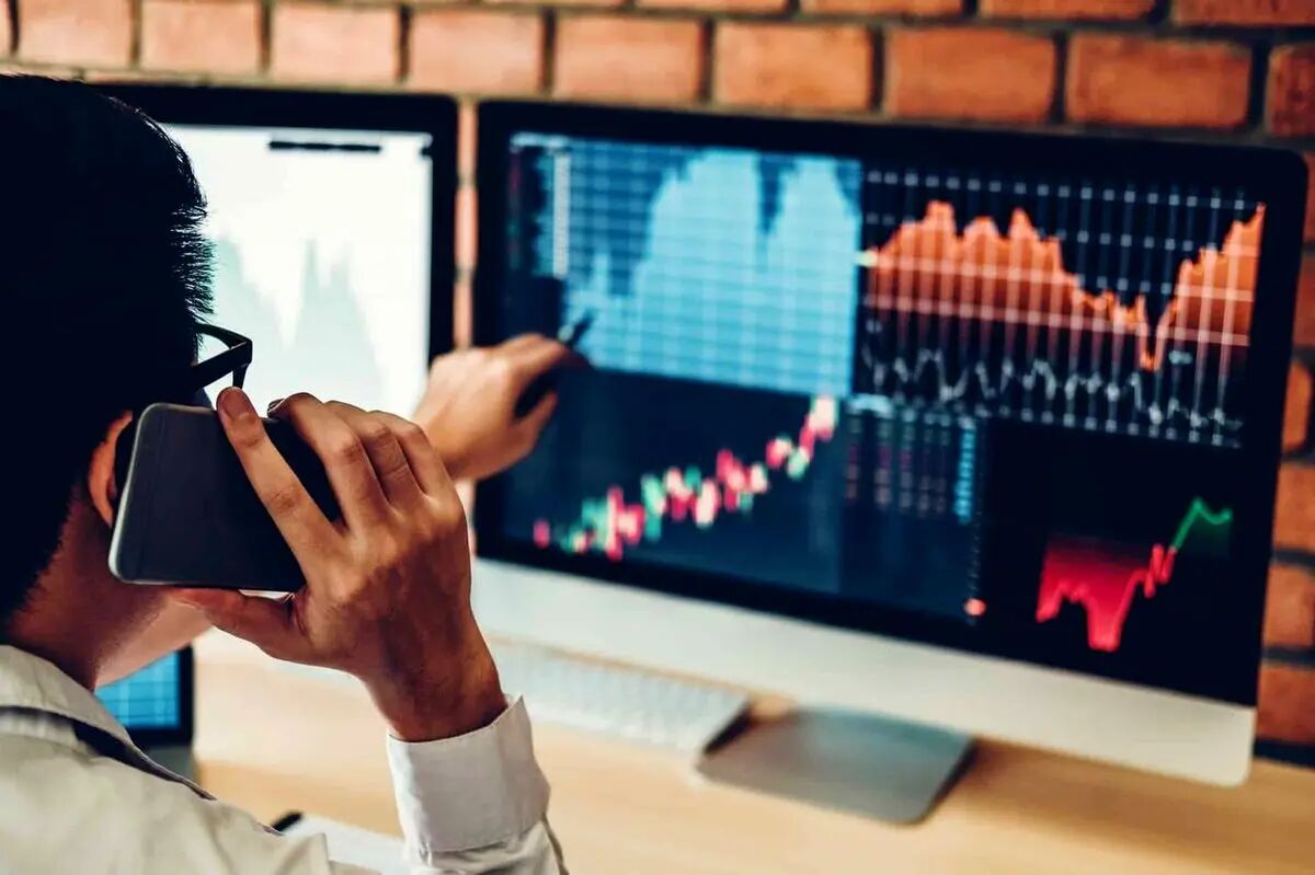 بازار بورس در سال 1404 اولین روز کاری خود را استارت زد