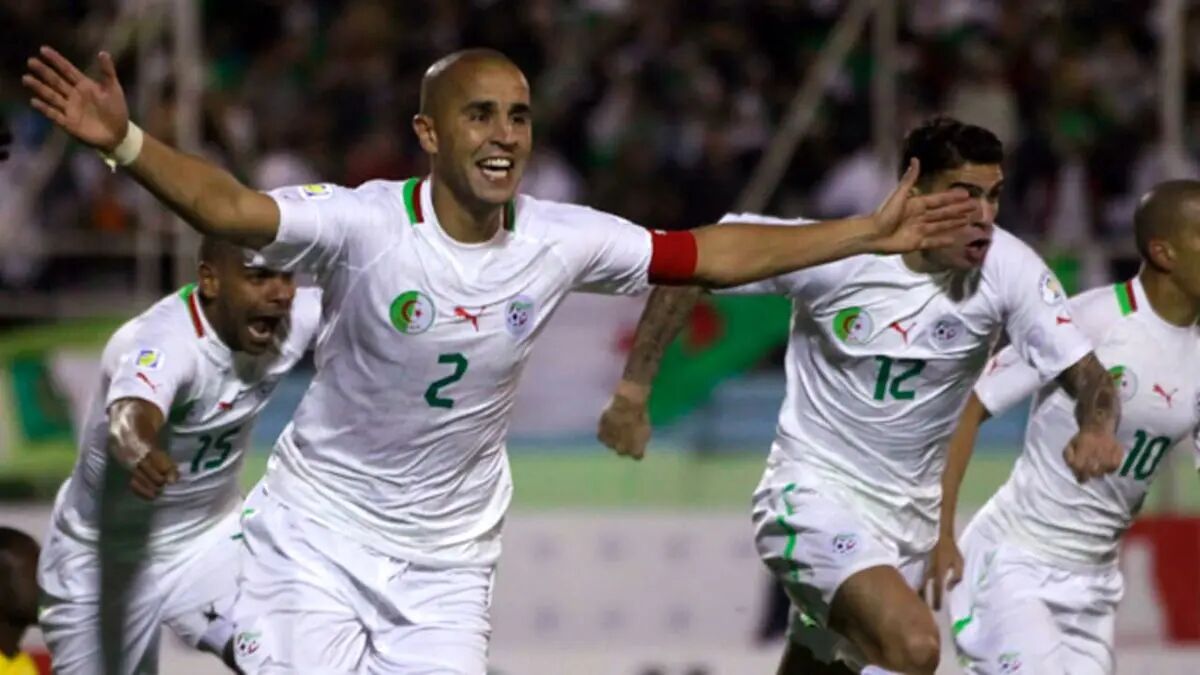 تیم ملی الجزایر با حضور دروازه‌بان پرسپولیس جشنواره گل به راه انداخت