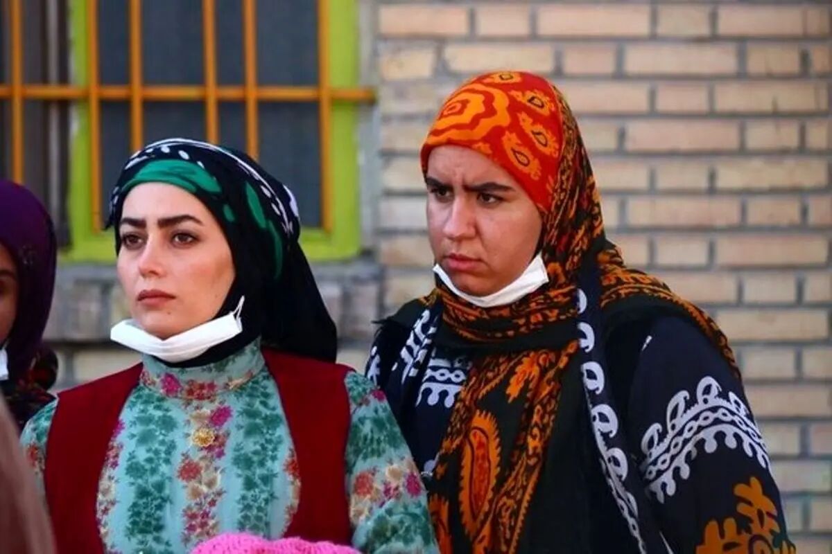 تغییر چهره باورنکردنی روناک سریال نون خ + عکس خانوادگی