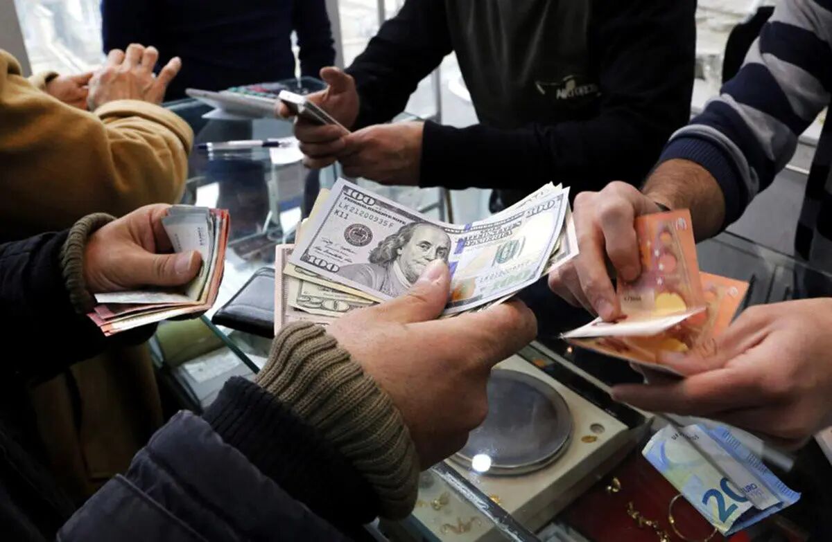 پیش بینی قیمت دلار فردا 9 فروردین 1404 در پی نامه‌‎نگاری ایران و آمریکا