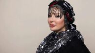 عکس تغییر چهره جذاب نیوشا ضیغمی در ماشین میلیاردی و فوق لاکچری‌اش