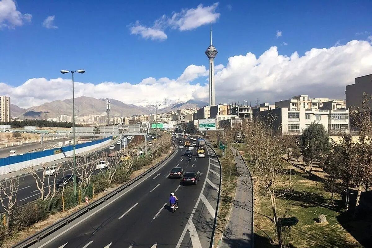 هوای تهران ناپایدار می‌شود؛ افزایش دما و احتمال بارش تا شنبه