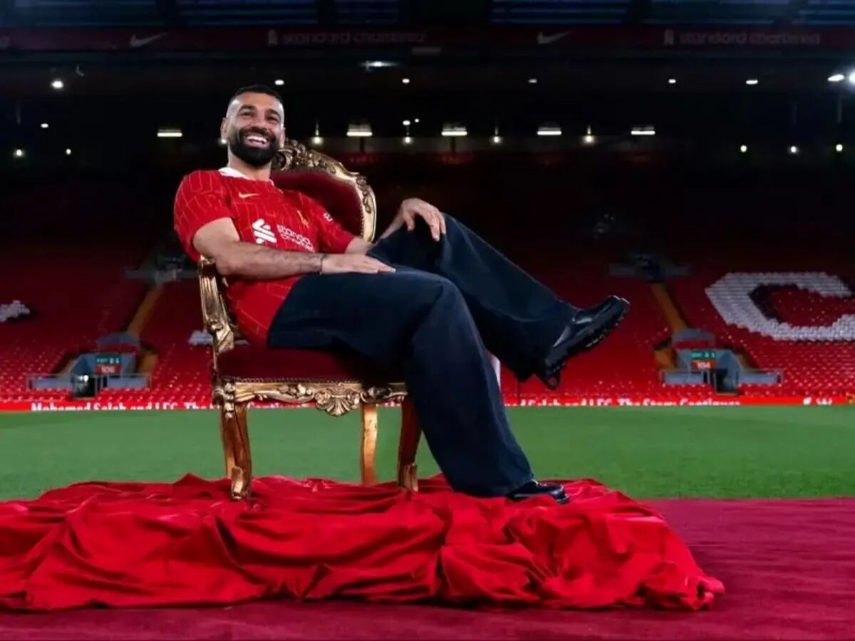 تاج‌گذاری کینگ محمد صلاح در آنفیلد