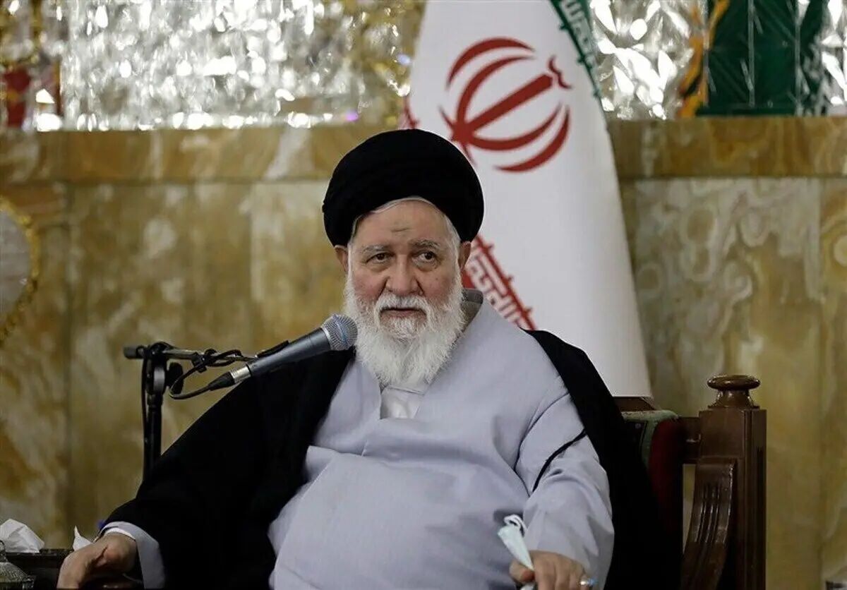انتقاد زیدآبادی از اظهارات تند علم‌الهدی در نمازجمعه