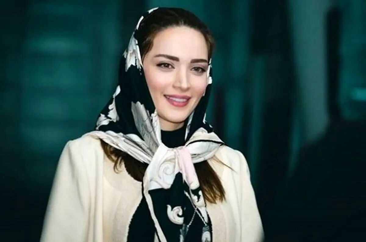 تصاویری از بهنوش طباطبایی و عوامل سریال سووشون در پشت صحنه سریال