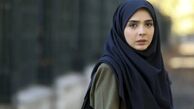 عکس جذاب یاسمن سریال لحظه گرگ‌ومیش کنار دریا