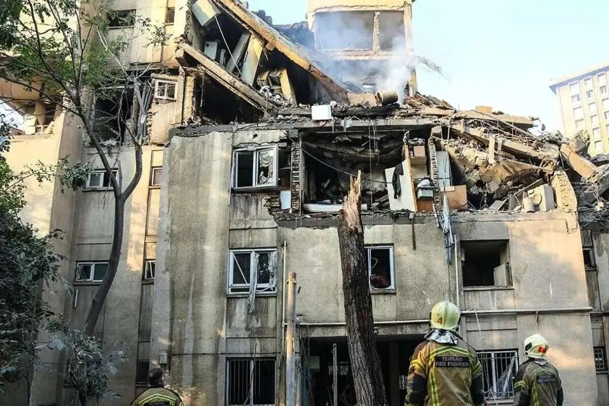 به آمبولانس هلال احمر هم رحم نکردند + عکس