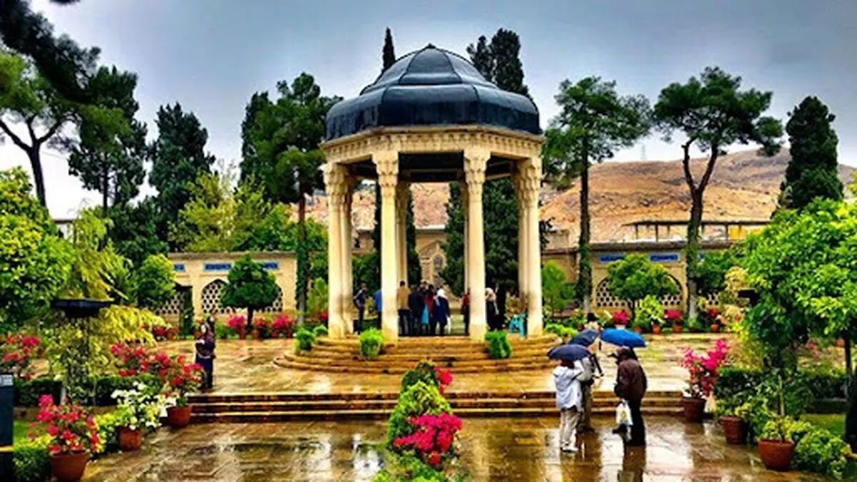فال حافظ متولدین هر ماه ۱۶ مرداد ۱۴۰۴