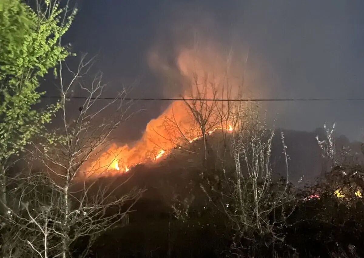 مهار آتش‌سوزی در مراتع گشنیزجان چادگان