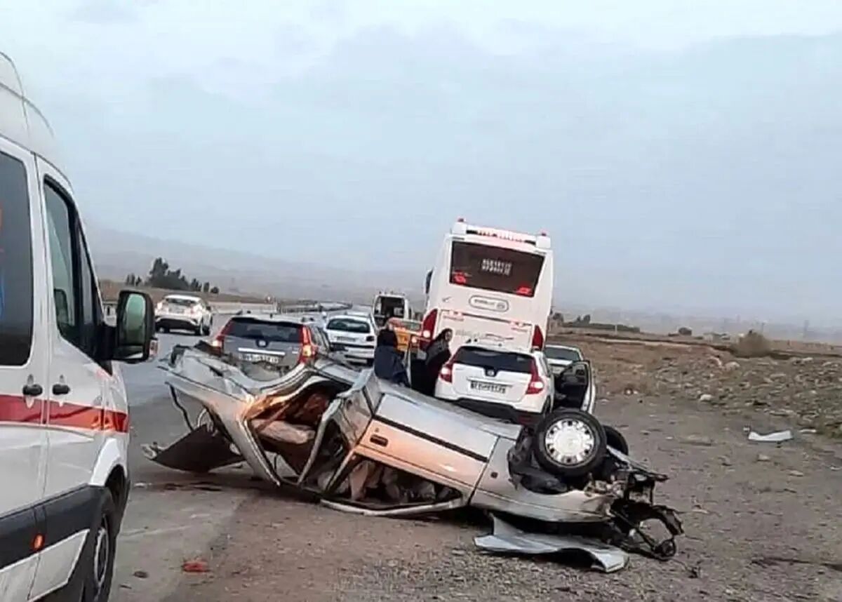 تصادف مرگبار در گناباد؛ دادستان و ۳ عضو خانواده جان باختند