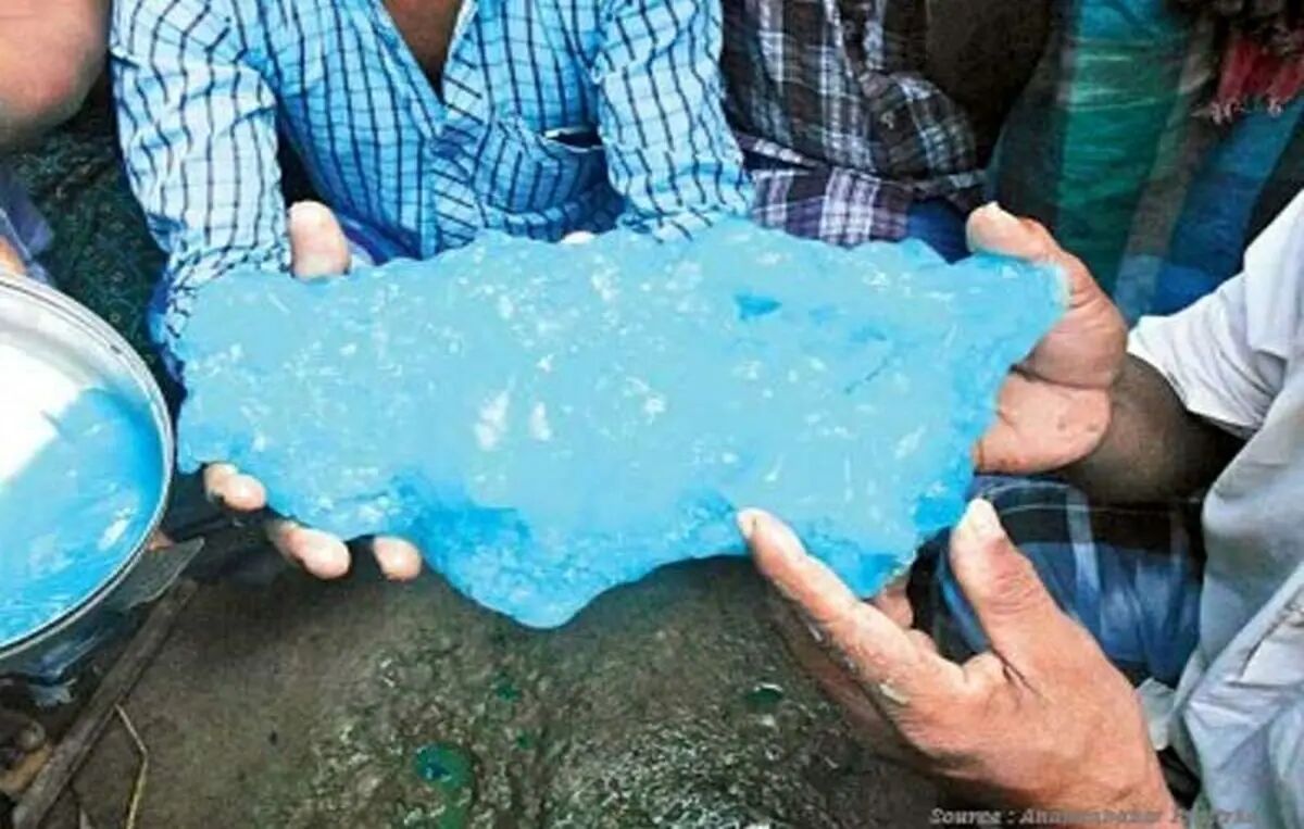 یخ آبی چیست